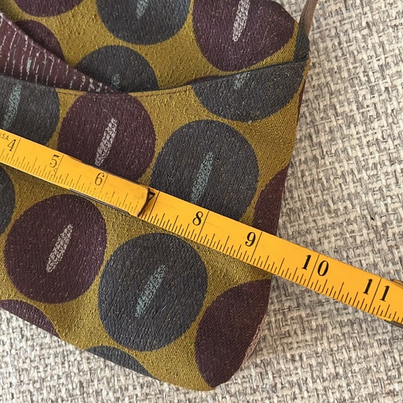 MARUCA Handmade Retro Jacquard Fabric Crossbody Bag - Picture 8 of 11